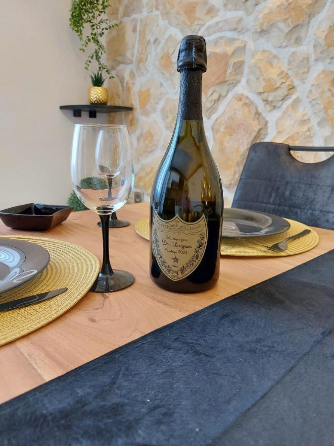 Split Luxury Oasis Lejlighed Eksteriør billede