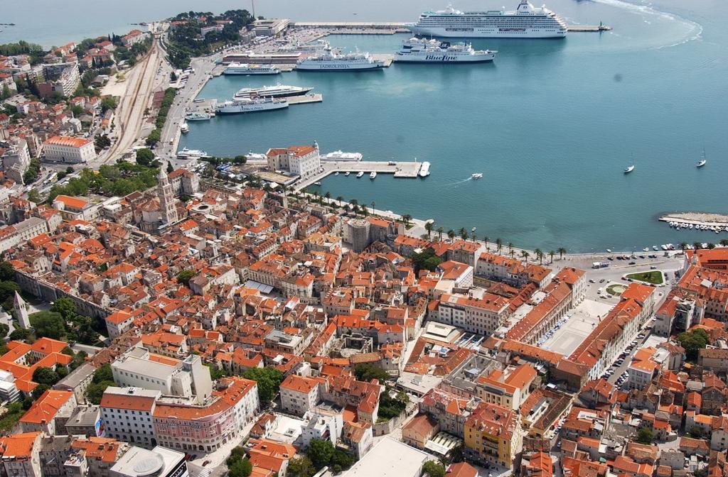 Split Luxury Oasis Lejlighed Værelse billede